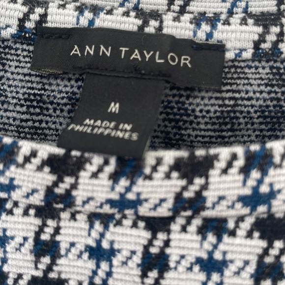 Ann Taylor gingham houndstooth, puff sleeve Top - Picture 6 of 7